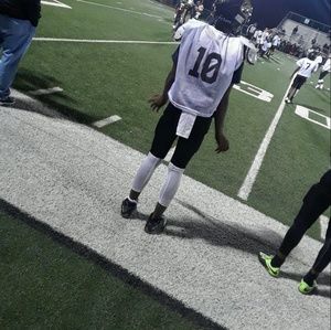 Meet your Posher, Ernest